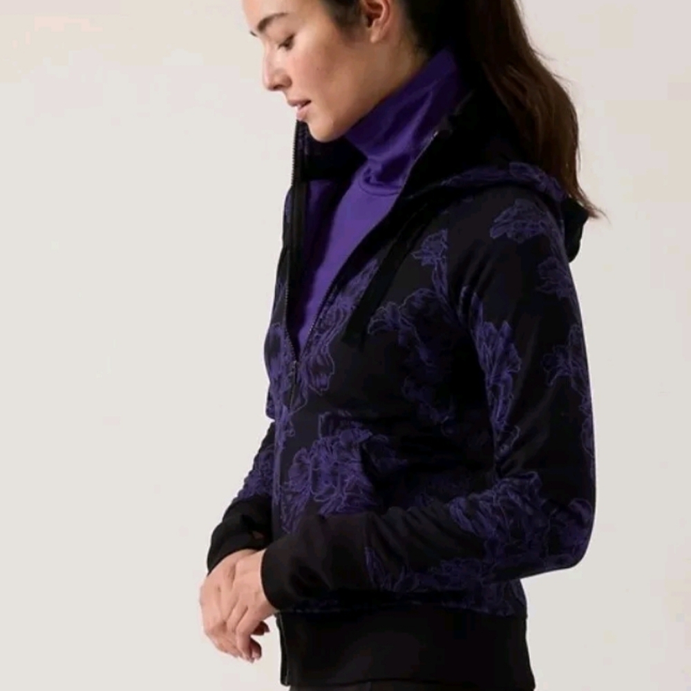 Athleta Triumph Hoodie In Astral Bloom